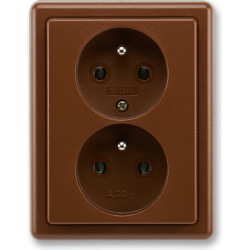 Zásuvka kompletní...