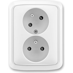 Zásuvka dvojnásobná...